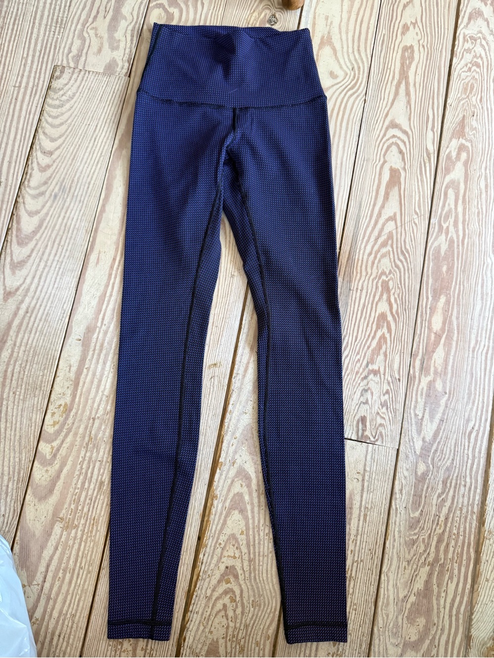 Lululemon Size 6 Patterned Leggings